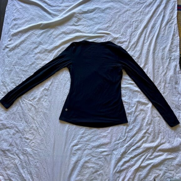 Lululemon Black Long Sleeve V-Neck Faux Wrap Top (Align/Nulu Feel) - Picture 5 of 8
